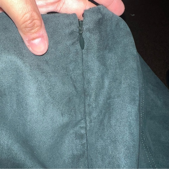 Aritzia Babaton Modern Mini Skirt - Picture 4 of 5